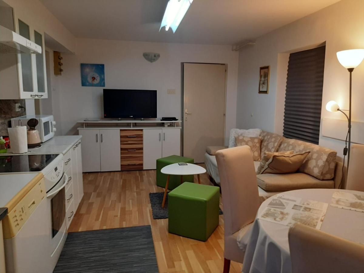 Apartment & Rooms Miboti Samobor Buitenkant foto